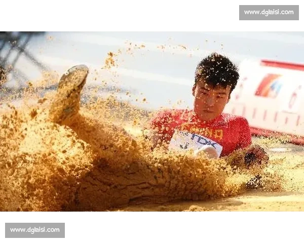 李金哲精彩比赛表现引发全场关注与热烈讨论