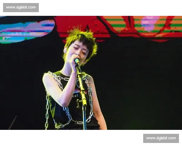 曾轶可在比赛中展现实力 引领音乐新风潮 打破传统音乐界限引发热议